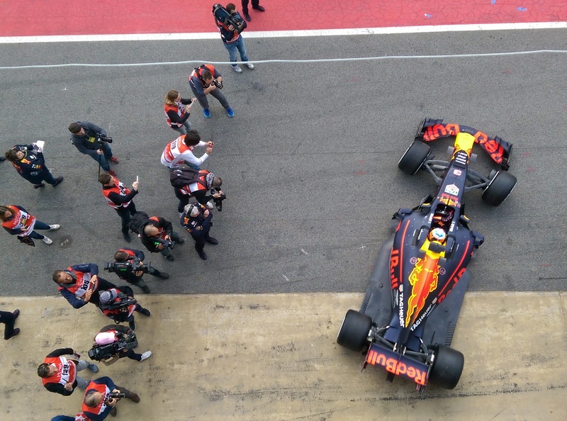 Red_Bull_01M.jpg