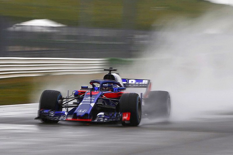 f1-toro-rosso-str13-unveil-2018-brendon-hartley-toro-rosso-str13-7577896.jpg