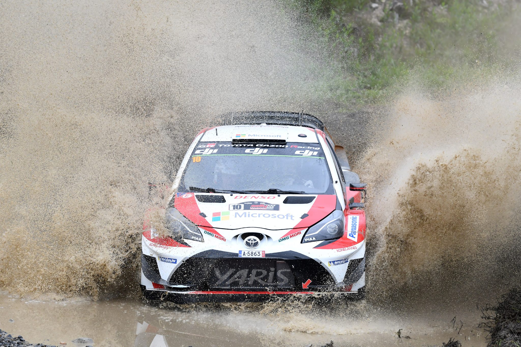 Jari-Matt-Latvala-Toyota-Yaris-WRC.jpg