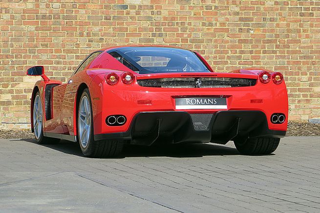 ferrari_enzo_02.jpg