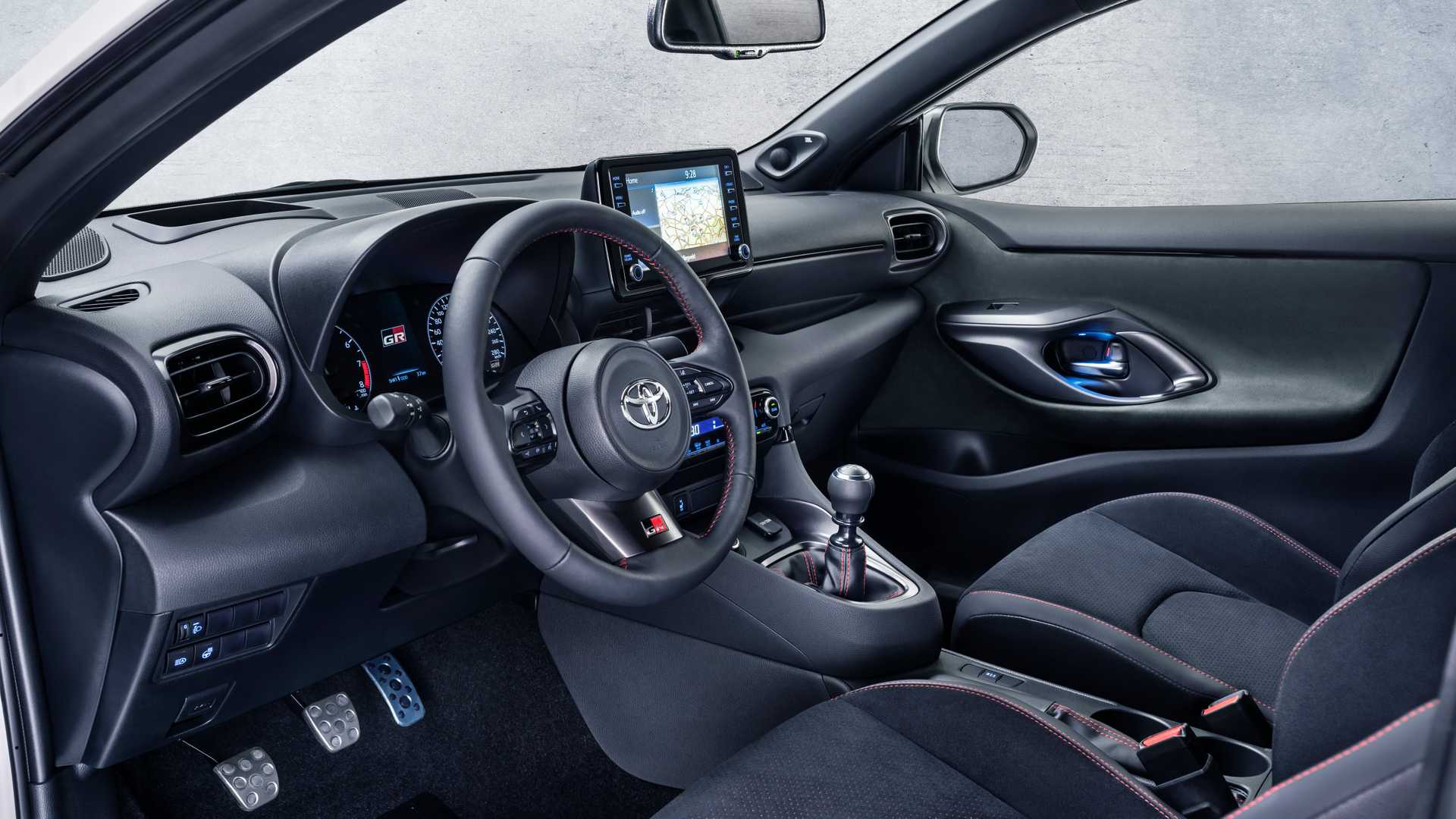 2020-toyota-gr-yaris_10.jpg