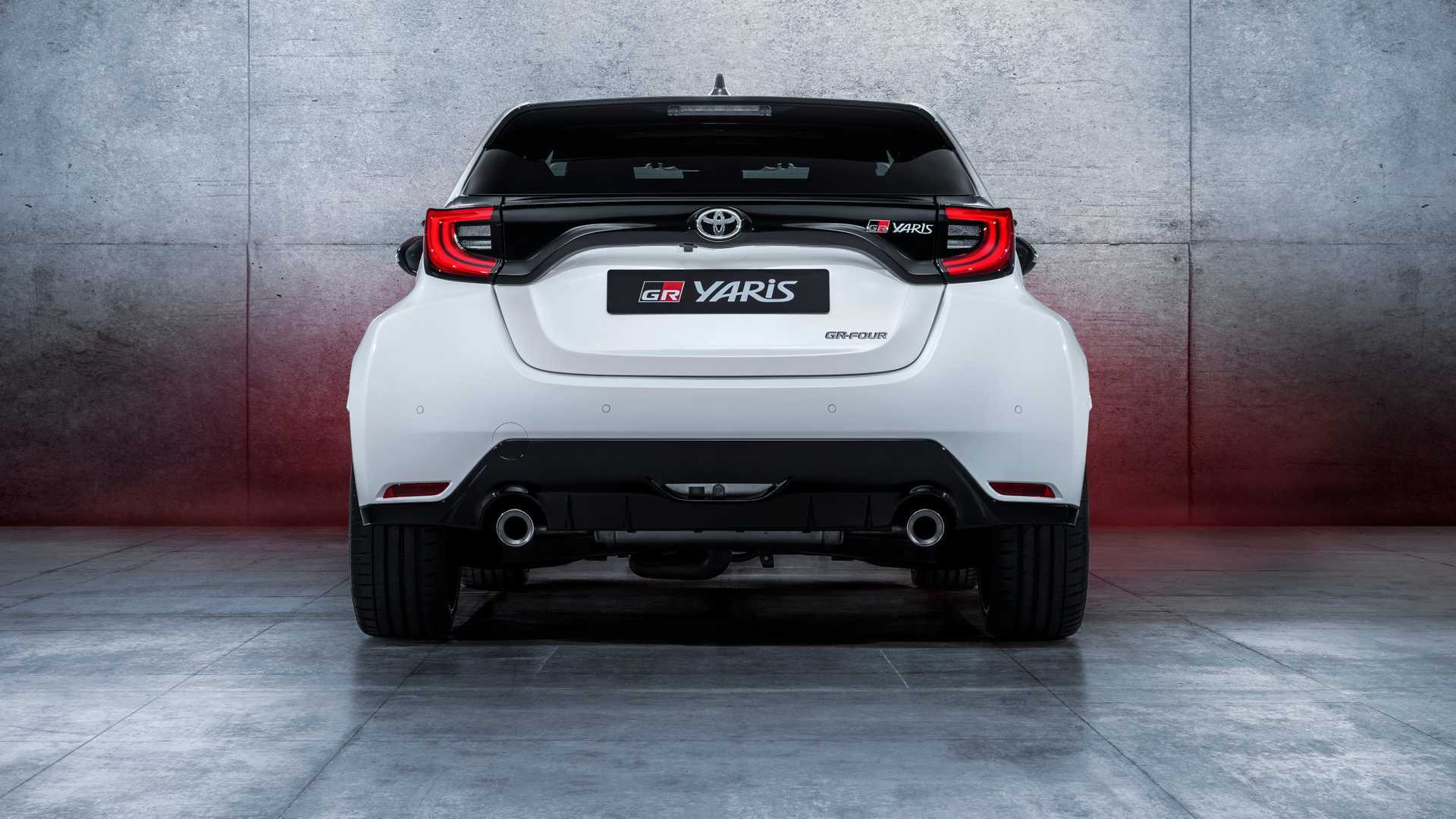 2020-toyota-gr-yaris_14.jpg