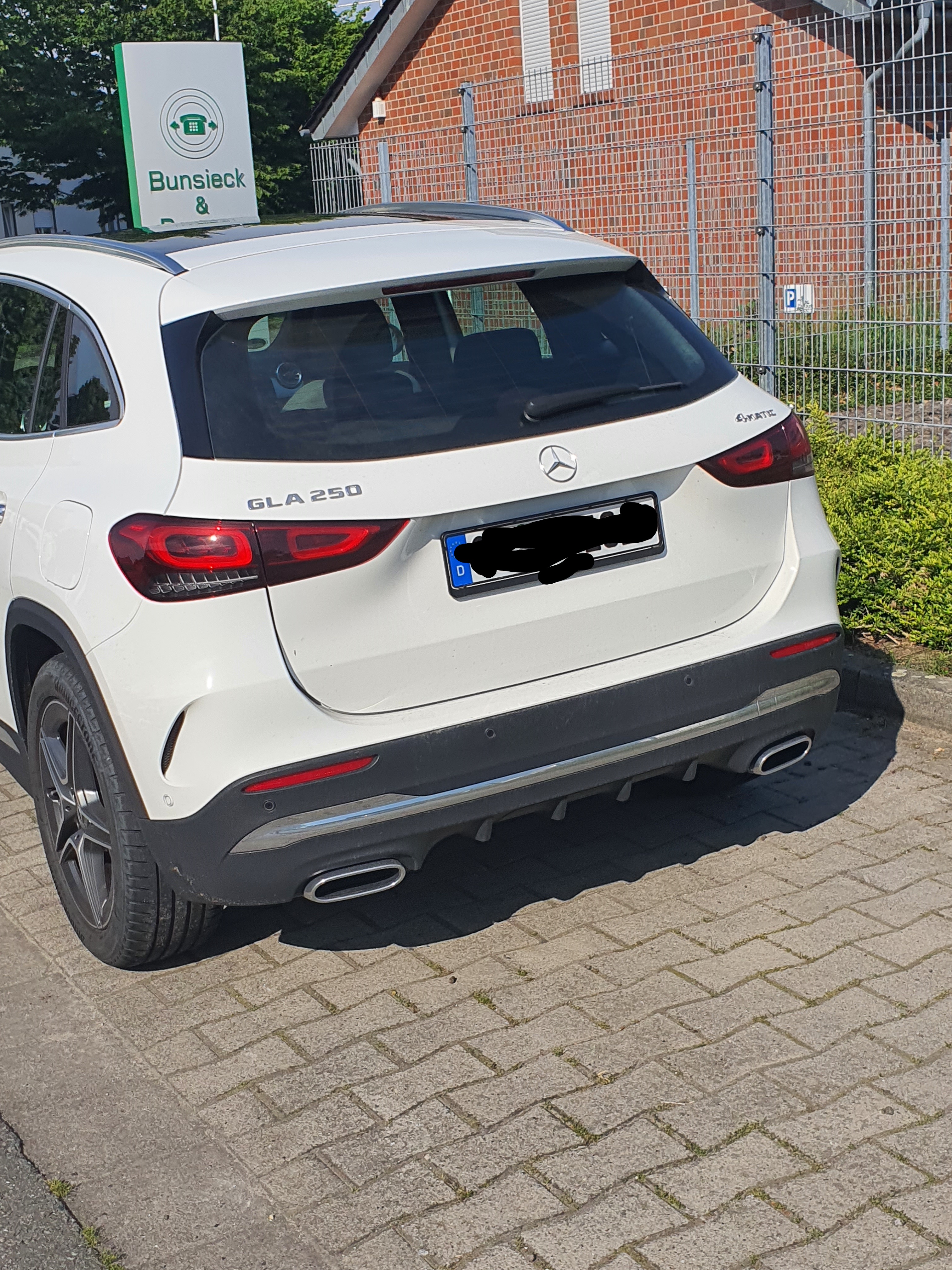 Mercedes GLA 250 6.jpg