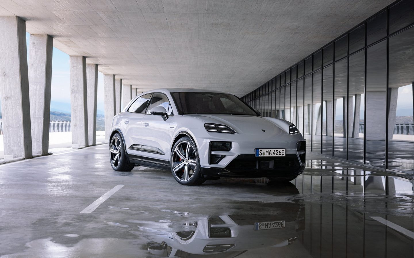 Porsche-Macan-Turbo-electric-2024-002.jpg