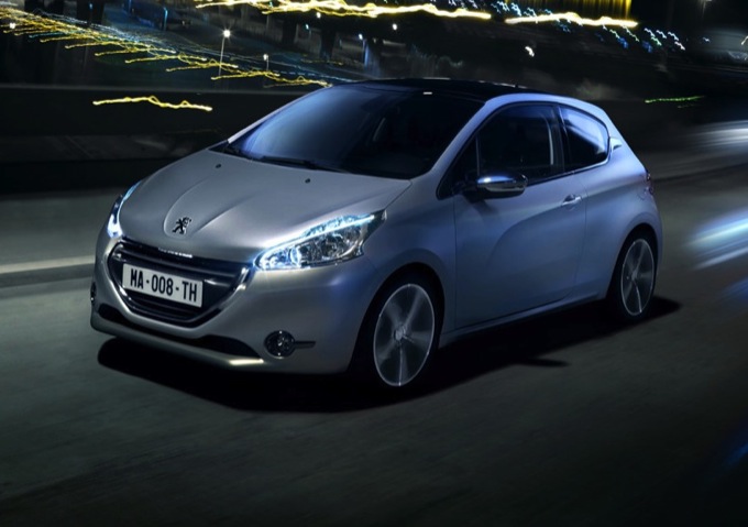 peugeot-208-ice-velvet_01[1].jpg